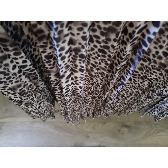 SOLD! Leopard Print Pleated Midi Skirt Small - Picture 3 of 5